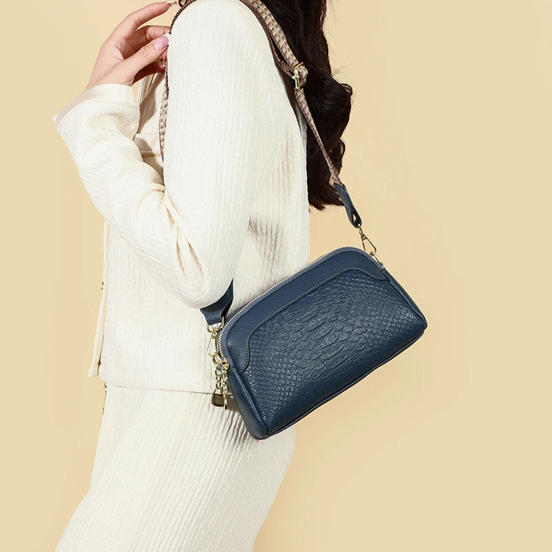 Mia™ - Crossbody Leather Bag With Alligator Pattern