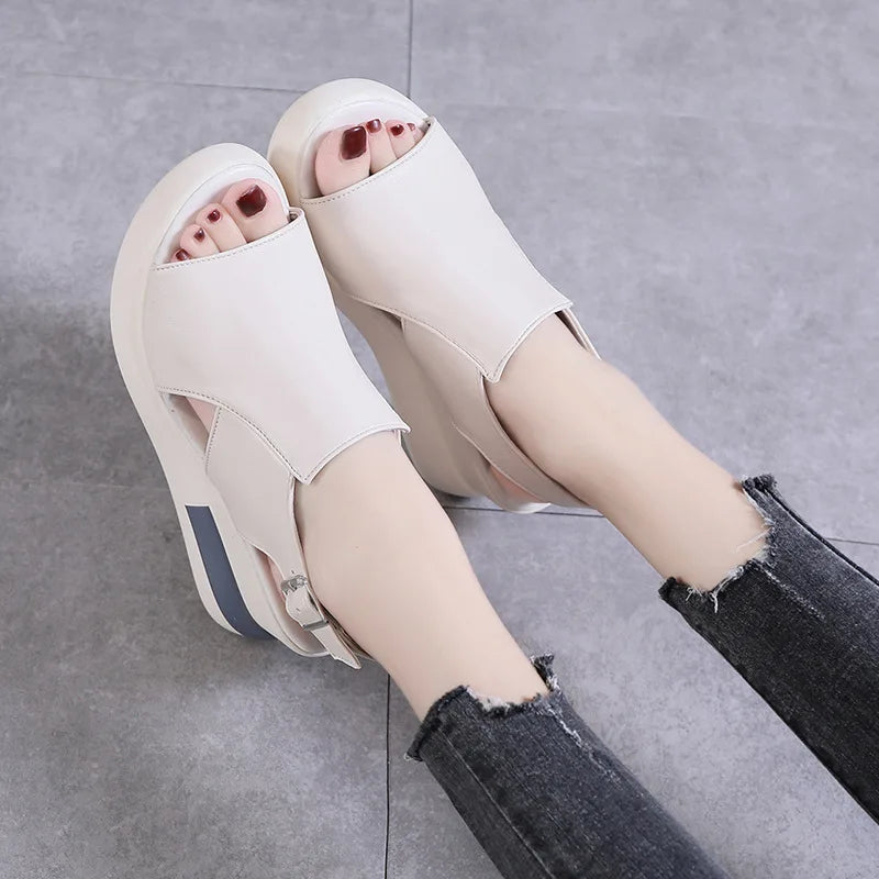 Thea™ - Stylish Adjustable Orthopedic Sandals With Soft Soles