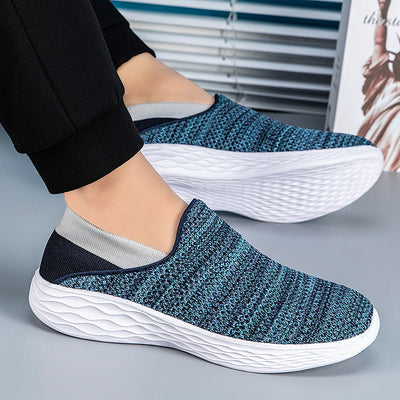 Breathable Flying Woven Soft Sole Slip-On Shoes for Men